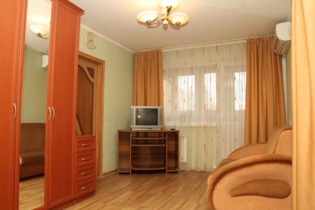 Prospekt Kirova 214 Apartments